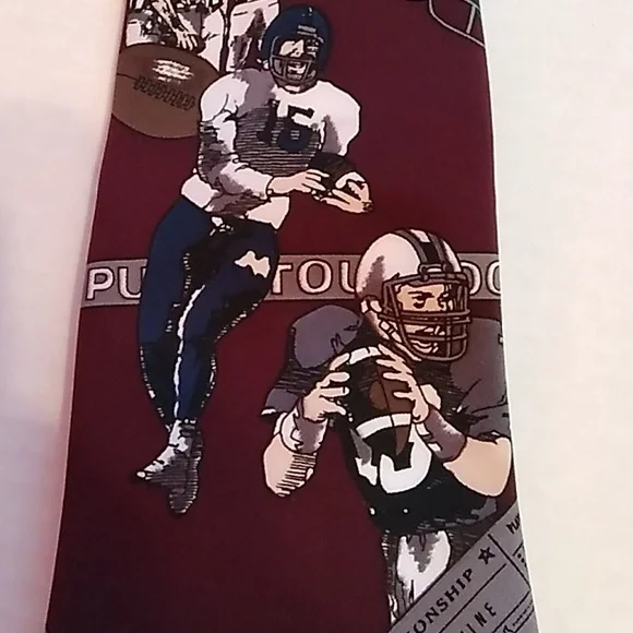 Football Tie - Picture 4 of 9